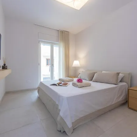 Mina Apartment 100M From Sea - Happy Rentals Polignano a Mare Exterior photo