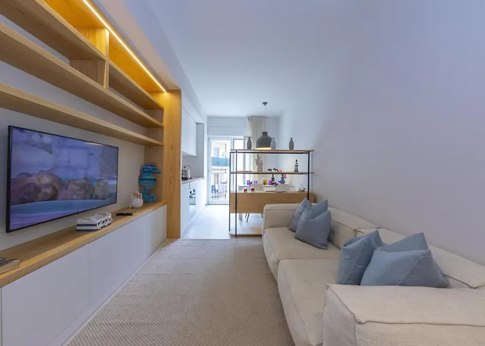 Mina Apartment 100M From Sea - Happy Rentals