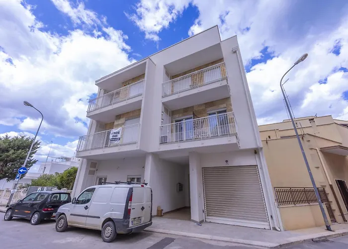 Mina Apartment 100M From Sea - Happy Rentals