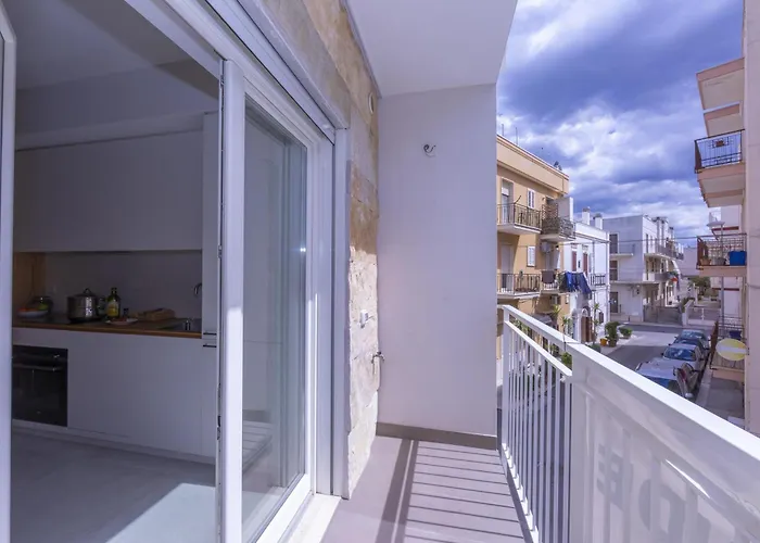 Mina Apartment 100M From Sea - Happy Rentals
